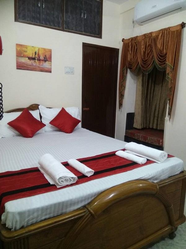 Kollolini Kolkata Bed & Breakfast Room photo